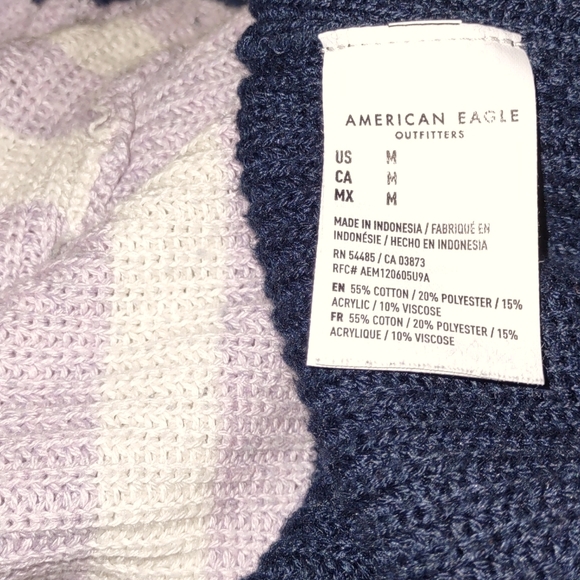 American Eagle two tone crew neck cropped sweater - Picture 4 of 4